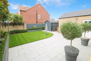 Photo 19- click for photo gallery